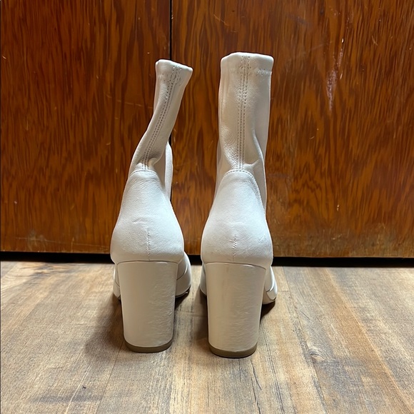 Stuart Weitzman White Heeled Boots - Picture 3 of 7